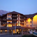 Hotel Post Superior 4*