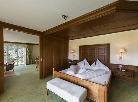 Post Hotel 4*