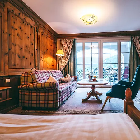 Post Superior 호텔 4*