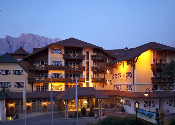 Hotel Post Superior 4*