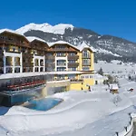Hotel Post Superior 4*
