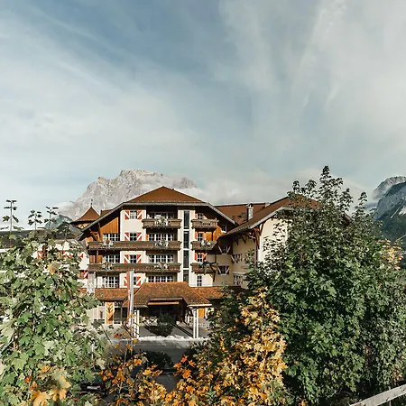 Hotel Post Superior 4*